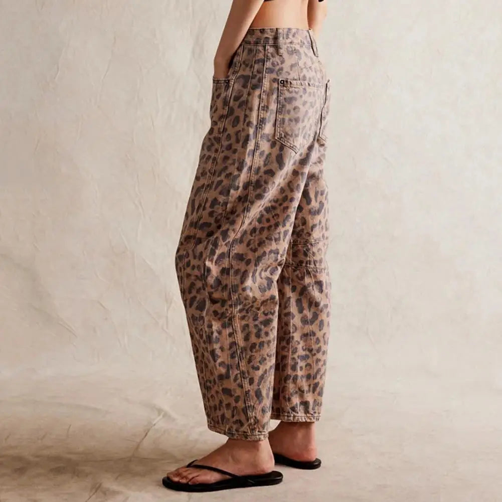 Relaxed Barrel-Leg Jeans
